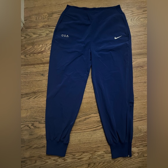 Nike team USA track pants size medium women’s - Picture 1 of 5